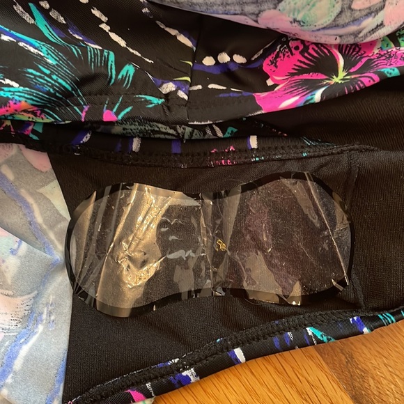 Attarco 1pc Swimsuit. NWOT Black Floral **Size XL - Picture 10 of 14